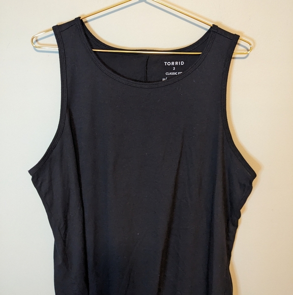 Torrid Black Classic Fit Tank Top, size 2X - Picture 2 of 4